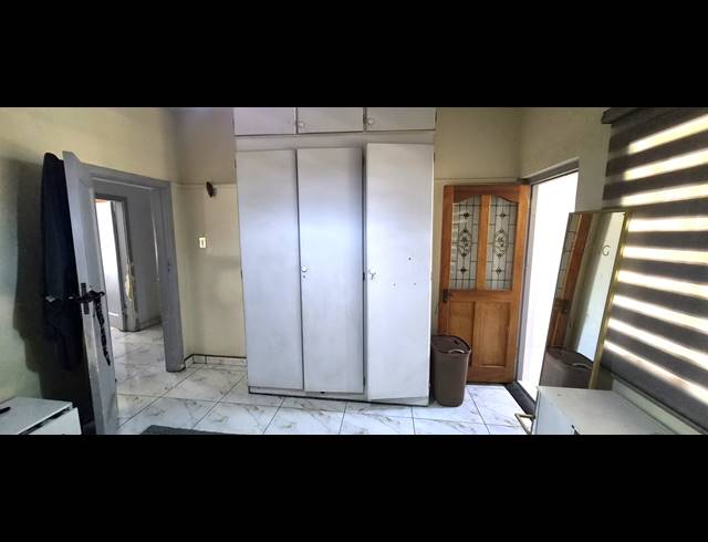 3 bed property to rent in CAPITAL PARK